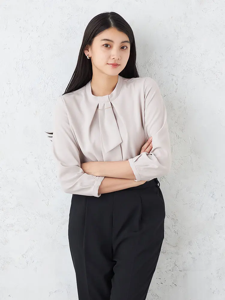 【SOFFICE】2WAYアクセ付きスタンドカラーボウタイブラウスカットソーソフィーチェ通年【レディース】