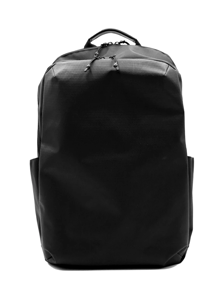 【撥水加工】ビジネスバックリュック軽量素材背面メッシュ無地ブラック通年